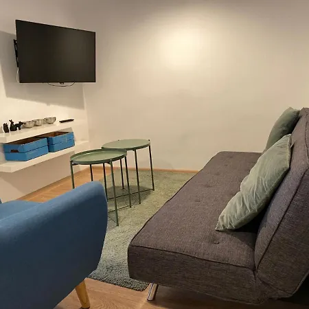 Beautiful Style In Center Apartment